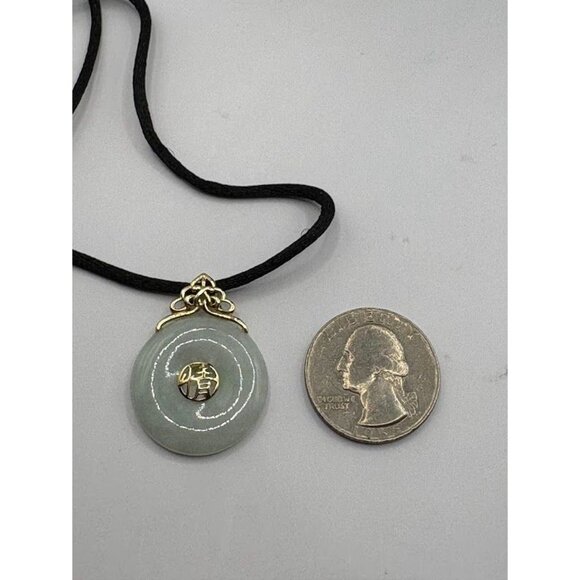 Vintage 14K Yellow Gold Green Jade Jadeite Pendant Necklace Black Silk Cord - Picture 7 of 7